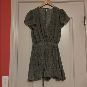 MILLIBON Women’s Green Polka Dot Romper Double lined in shorts. Flutter Sleeves.